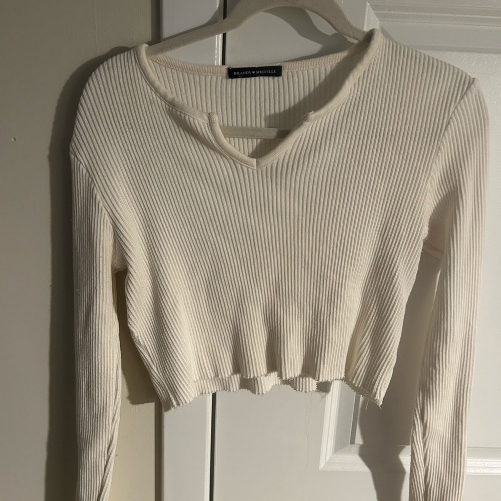 Brandy Melville Paige V-Neck Top One-Size (S)